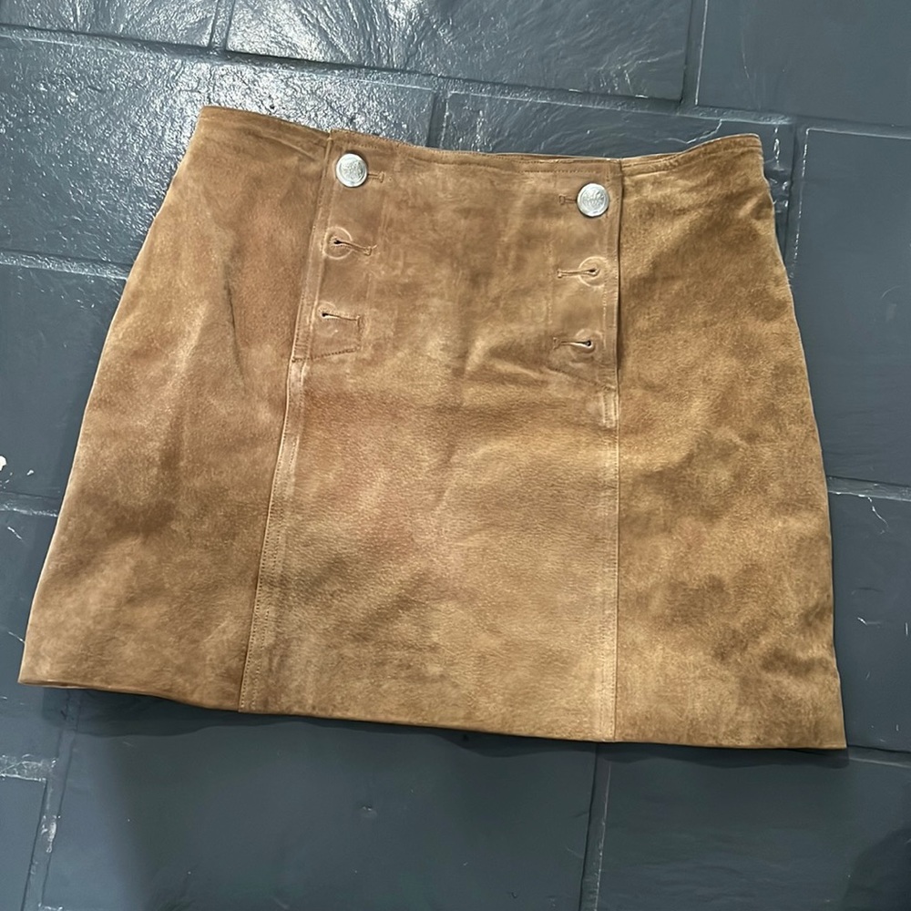 Suede mini skirt. Small. Capulet